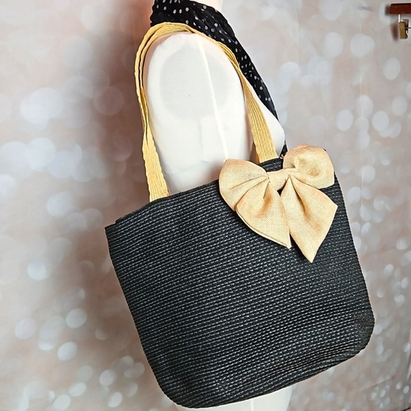 Handbags - Unbranded Black and Burlap Straw Bag